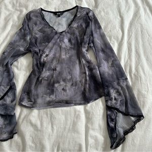 Vintage floral mesh & lace long sleeve top